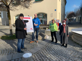 SPD Blitzumfrage zur Gleichberechtigung v.l.n.r Hannes Gräbner, Tim Roll, Irmi Ammer, Erika Brown